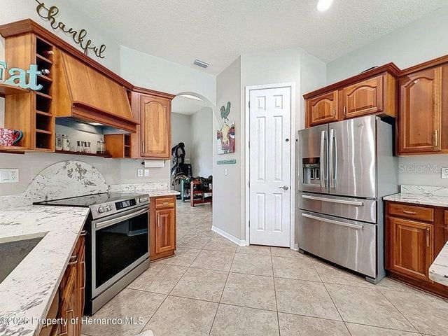 12124 SQUEEZE AVENUE, Brooksville, FL 34614