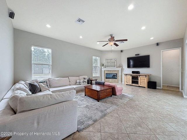 12124 SQUEEZE AVENUE, Brooksville, FL 34614