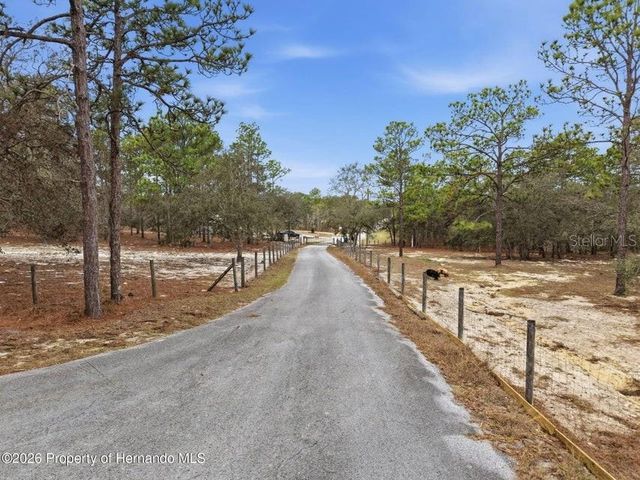 12124 SQUEEZE AVENUE, Brooksville, FL 34614