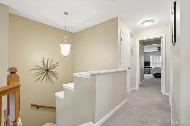 5725 Lofty View Lane, Green Twp, OH 45247