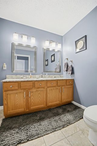 5725 Lofty View Lane, Green Twp, OH 45247