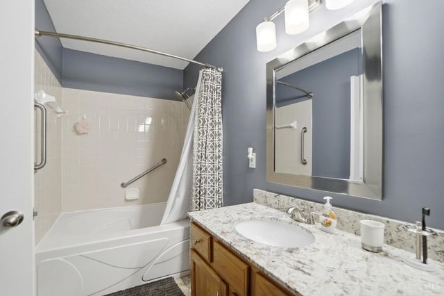 5725 Lofty View Lane, Green Twp, OH 45247