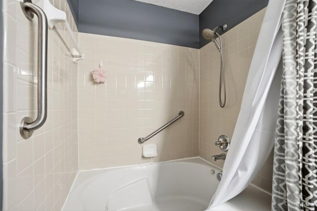 5725 Lofty View Lane, Green Twp, OH 45247