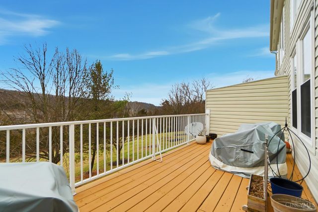 5725 Lofty View Lane, Green Twp, OH 45247