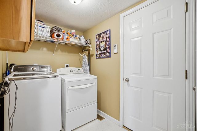 5725 Lofty View Lane, Green Twp, OH 45247