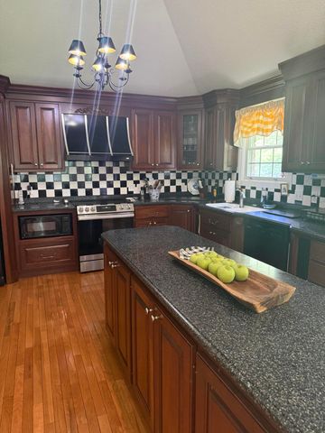 453 Water Cliff Drive, Somerset, KY 42503