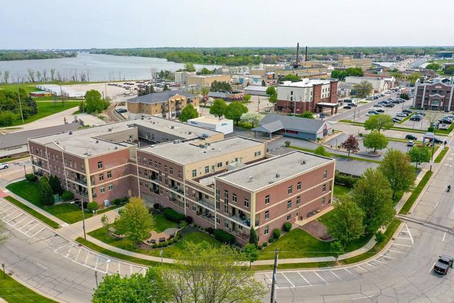 555 MAIN AVENUE #110, De Pere, WI 54115