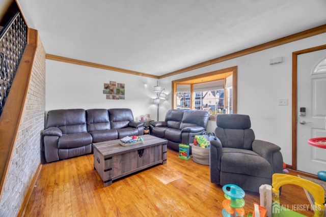 85 Coolidge Avenue, Sayreville, NJ 08859