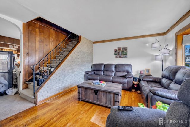 85 Coolidge Avenue, Sayreville, NJ 08859