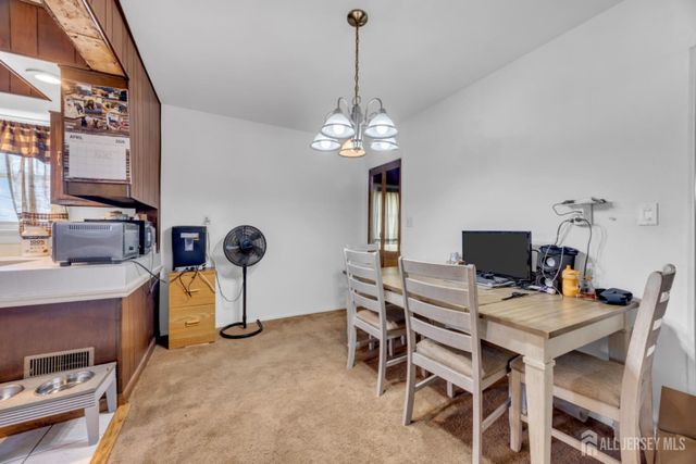 85 Coolidge Avenue, Sayreville, NJ 08859