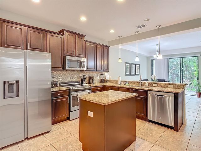 8149 ROSEVILLE BOULEVARD, Davenport, FL 33896