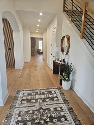 14564 Bedford Falls Drive, Carmel, IN 46074