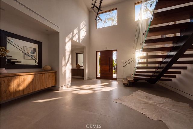 23262 Gonzales Drive, Woodland Hills, CA 91367