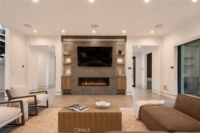 23262 Gonzales Drive, Woodland Hills, CA 91367