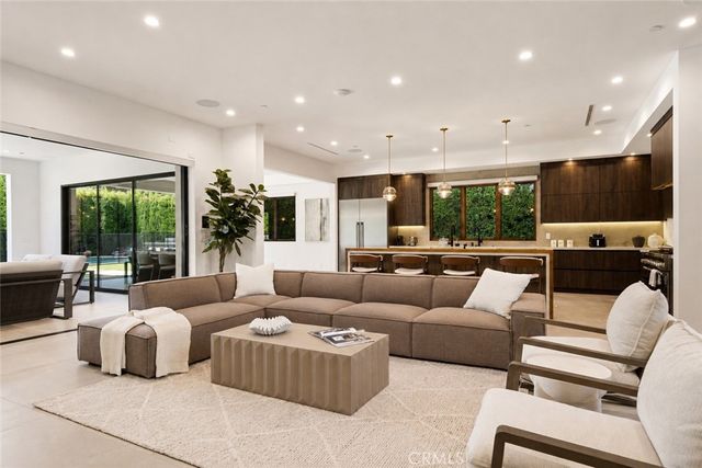 23262 Gonzales Drive, Woodland Hills, CA 91367