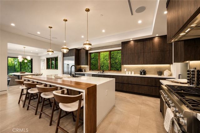 23262 Gonzales Drive, Woodland Hills, CA 91367