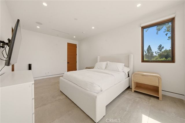 23262 Gonzales Drive, Woodland Hills, CA 91367