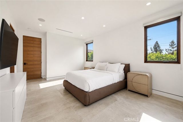 23262 Gonzales Drive, Woodland Hills, CA 91367