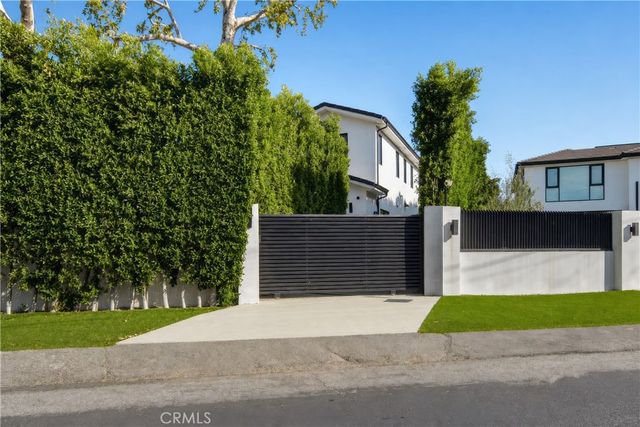 23262 Gonzales Drive, Woodland Hills, CA 91367