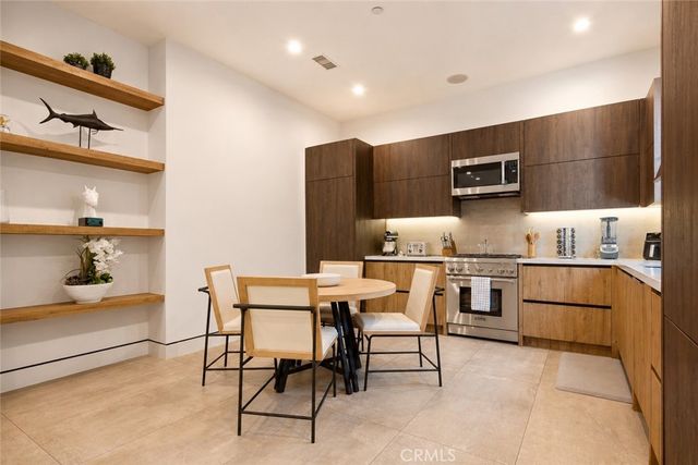 23262 Gonzales Drive, Woodland Hills, CA 91367
