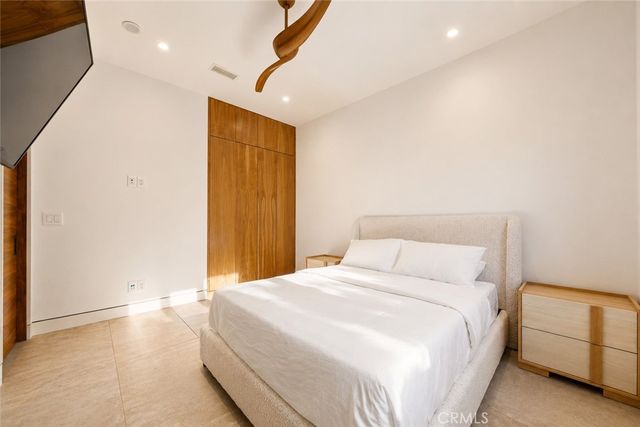 23262 Gonzales Drive, Woodland Hills, CA 91367