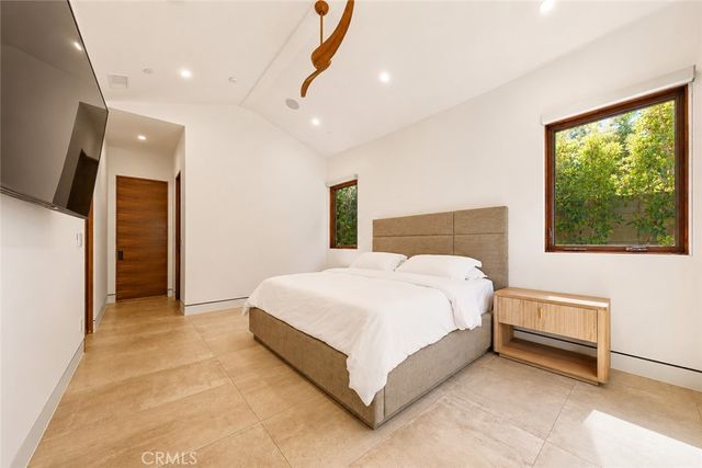 23262 Gonzales Drive, Woodland Hills, CA 91367