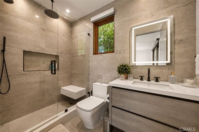 23262 Gonzales Drive, Woodland Hills, CA 91367