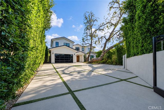 23262 Gonzales Drive, Woodland Hills, CA 91367