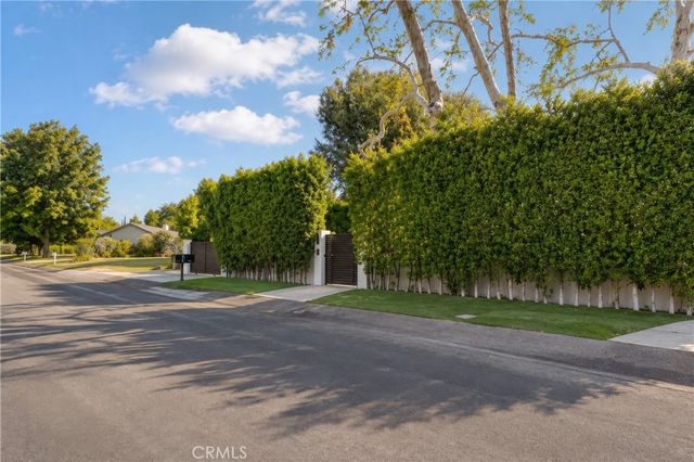 23262 Gonzales Drive, Woodland Hills, CA 91367