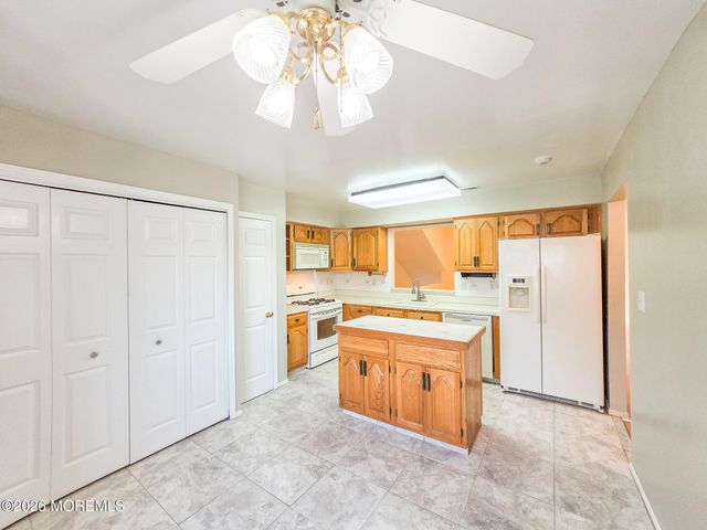 1H Rutland Lane, Monroe, NJ 08831