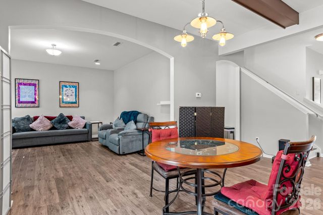 4515 Wedge Drive, Pfafftown, NC 27040