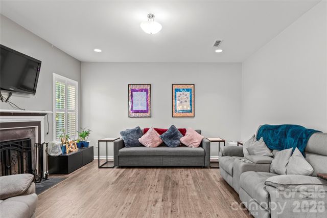 4515 Wedge Drive, Pfafftown, NC 27040