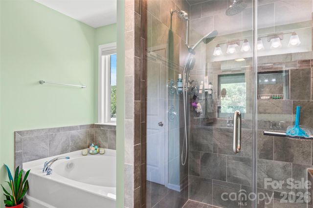 4515 Wedge Drive, Pfafftown, NC 27040