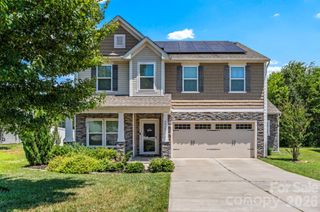4515 Wedge Drive, Pfafftown, NC 27040