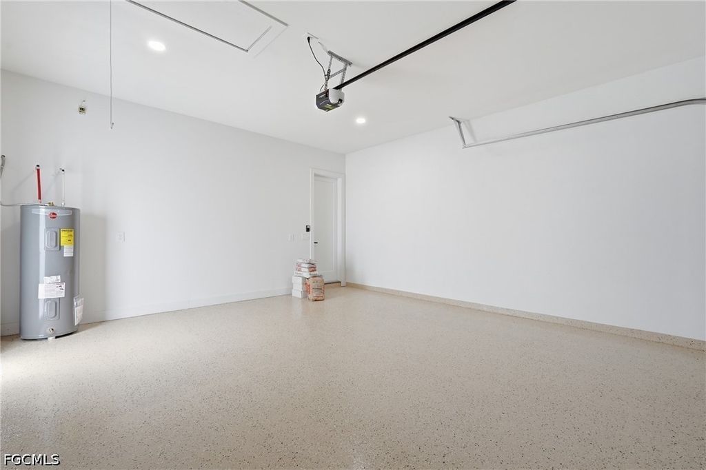 Image 33 of property listing at 2026 NW 21st ST, Cape Coral, FL 33993