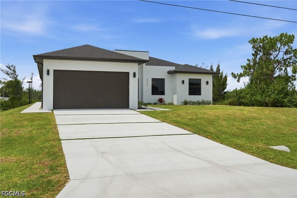 Image 6 of property listing at 2026 NW 21st ST, Cape Coral, FL 33993