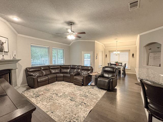 12425 Geraldine Drive, Fort Worth, TX 76126