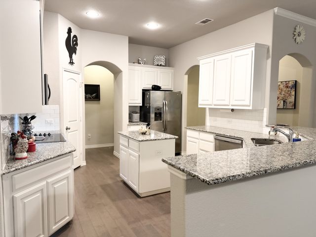 12425 Geraldine Drive, Fort Worth, TX 76126