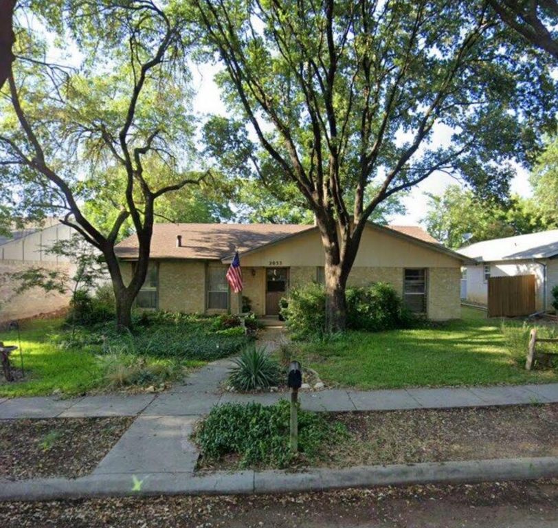 2033 Chatsworth Road, Carrollton, TX 75007