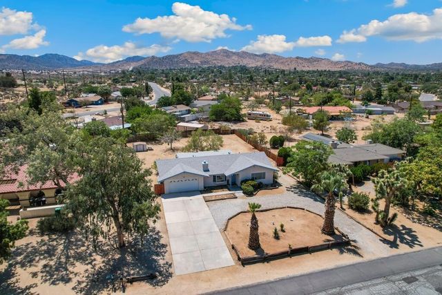 56869 Mountain View Trail, Yucca Valley, CA 92284