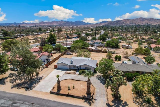 56869 Mountain View Trail, Yucca Valley, CA 92284