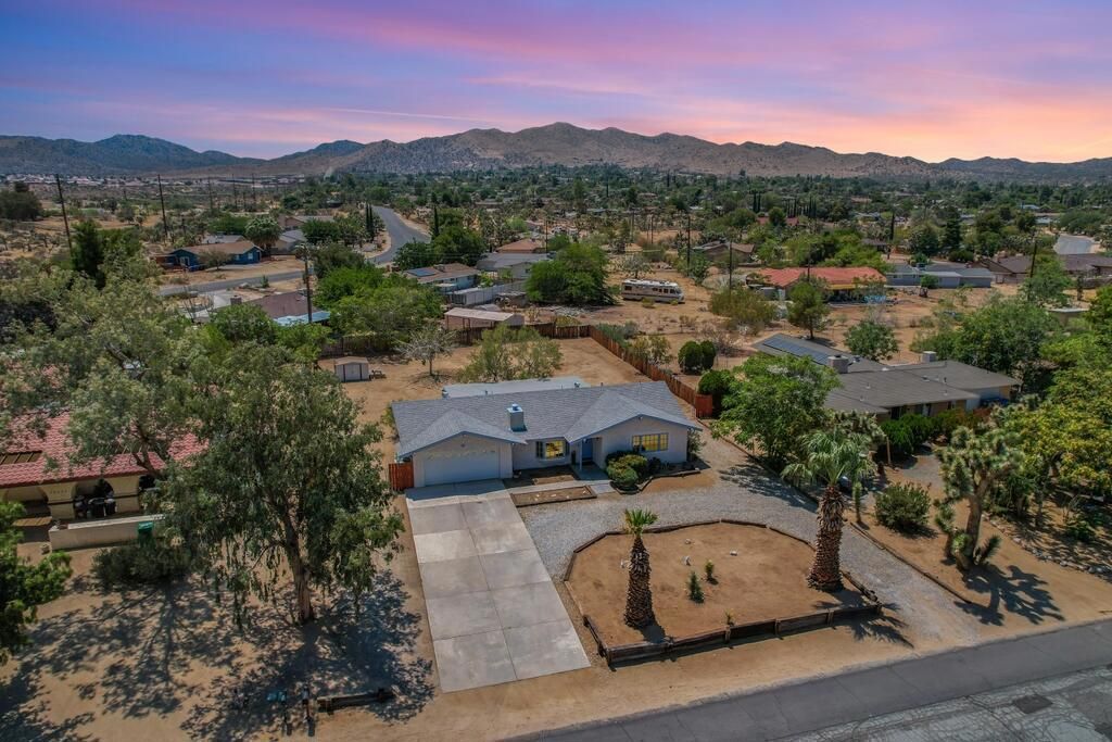 56869 Mountain View Trail, Yucca Valley, CA 92284