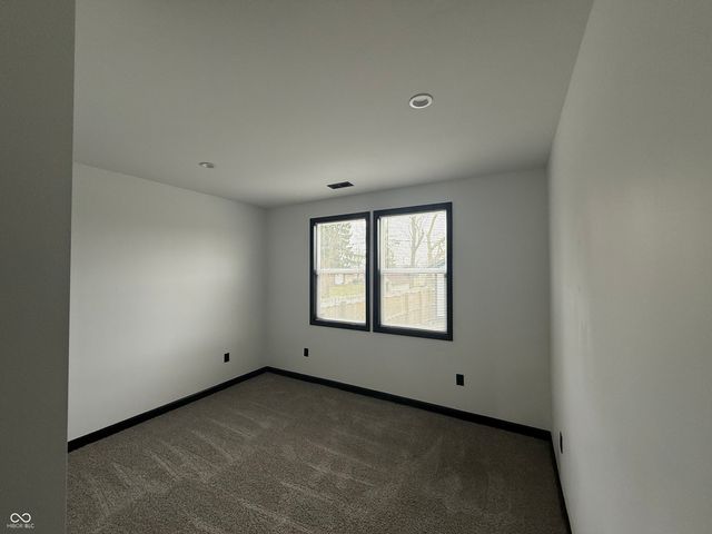 2435 Columbia Avenue, Indianapolis, IN 46205