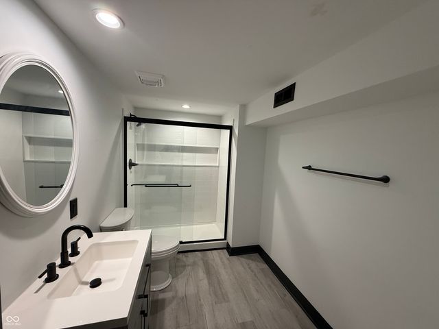 2435 Columbia Avenue, Indianapolis, IN 46205