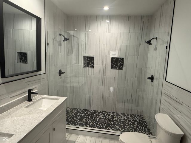 2435 Columbia Avenue, Indianapolis, IN 46205