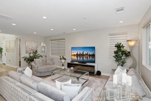 2826 Hillsten Way, Corona, CA 92883