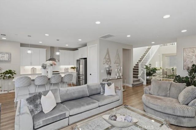 2826 Hillsten Way, Corona, CA 92883