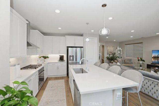 2826 Hillsten Way, Corona, CA 92883