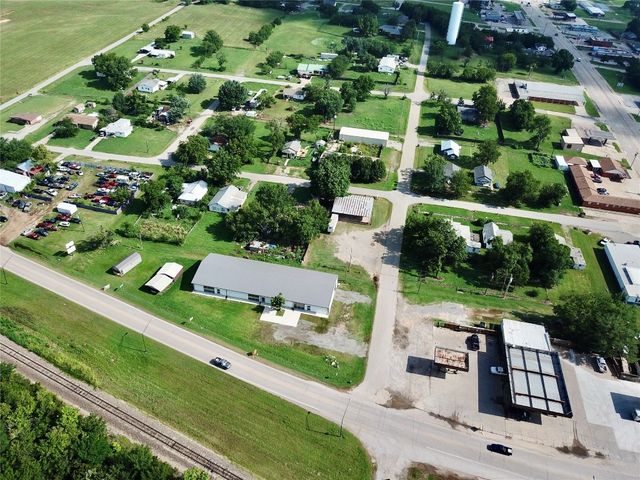 324 N 9th Avenue, Stroud, OK 74079