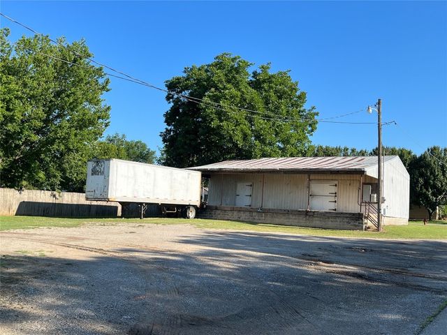324 N 9th Avenue, Stroud, OK 74079